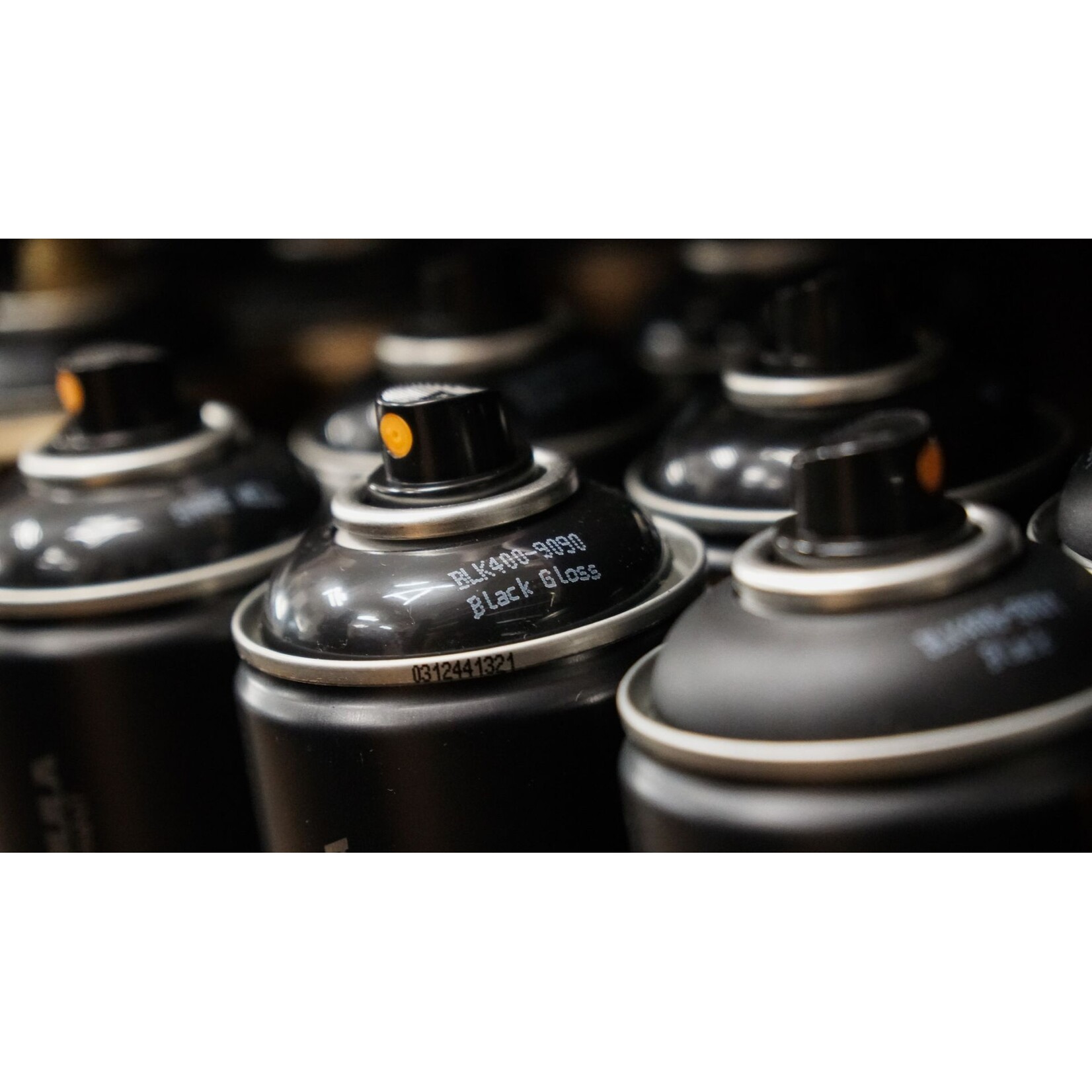 Montana CANS BLK 9090 Black Glossy