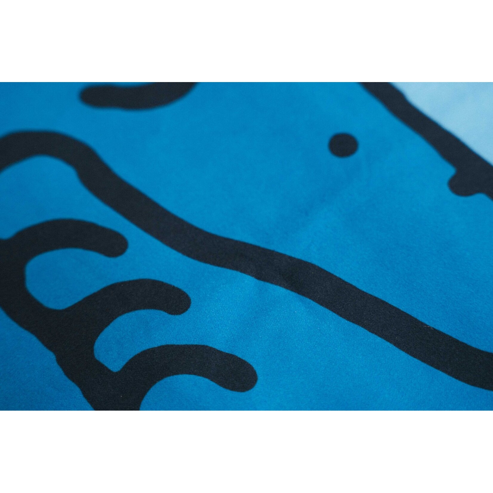 Montana Packable Microfibre Beach Towel – Spray Foot