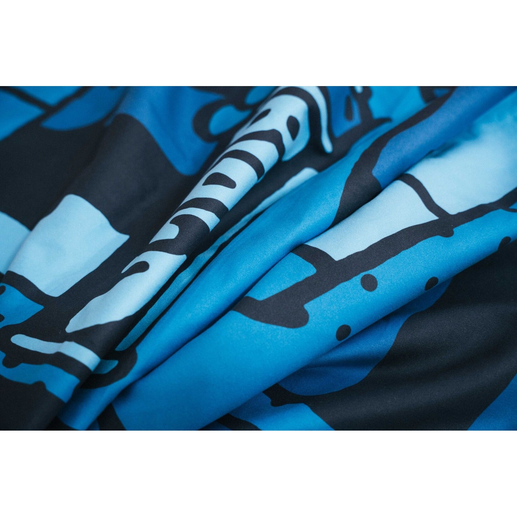 Montana Packable Microfibre Beach Towel – Spray Foot