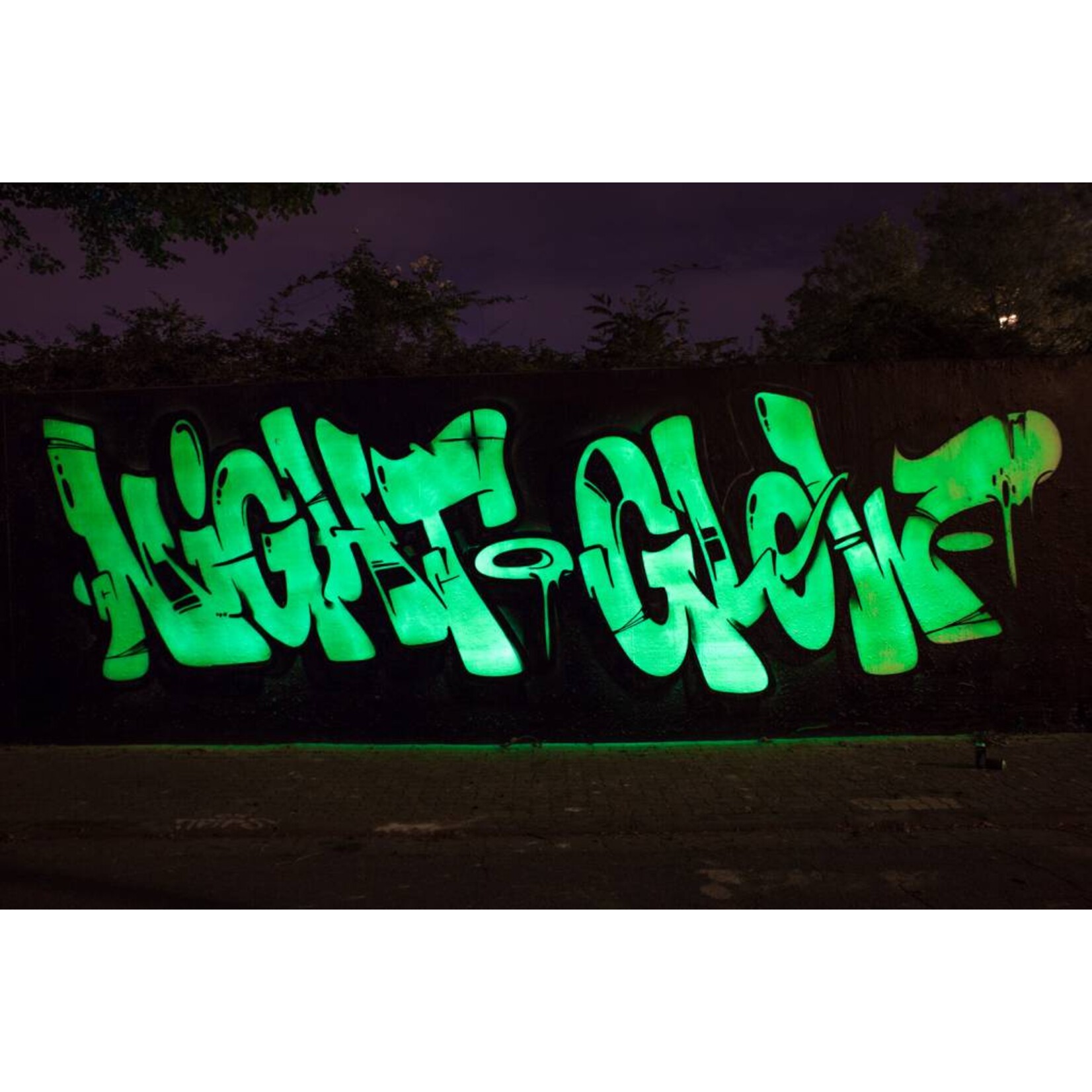 Montana Cans NIGHTGLOW 400ml Effektlack