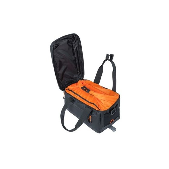 Basil Bagagedragertas Basil Miles Tarpaulin MIK 7 liter 32 x 20 x 20 cm - zwart/oranje