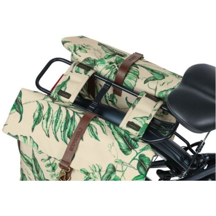 Basil Dubbele fietstas Basil Ever-Green 28 tot 32 liter 28 x 16 x 35 cm - sandshell beige