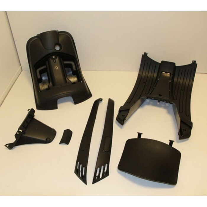 Merkloos Plaatwerkset - Binnenzijde - Ongespoten - LX - Vespa S - Zwart mat - 7-delig