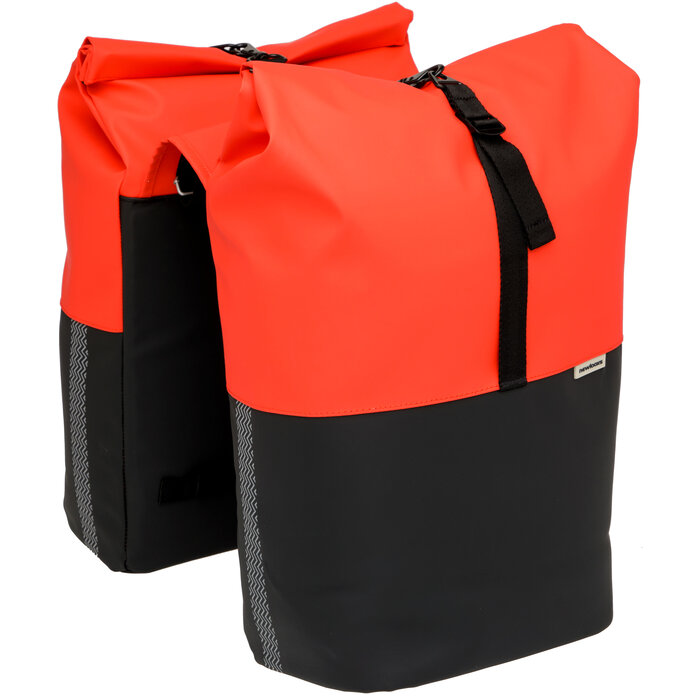 Dubbele fietstas New Looxs Nyborg 34 liter - 30 x 17 x 37cm (x2) - rood/zwart