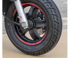 sticker Piaggio origineel wiel euro-2/4/5 (s) rood 2-delig zip 4t 2h003254