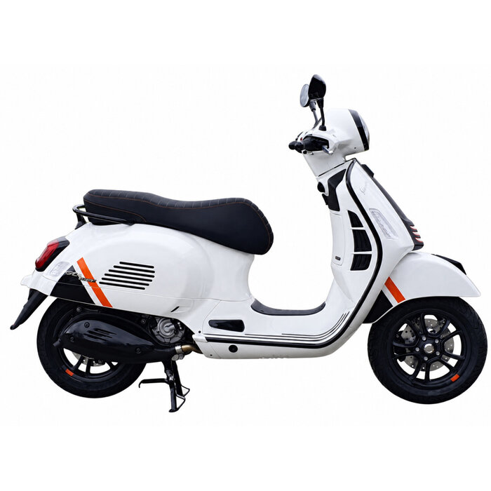 stickerset Piaggio origineel euro-5 2023-2024 zwart/oranje gts 125cc, gts 300, gts 310 2h005296