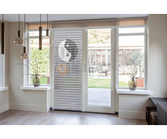 Liso ® Vliegengordijn Liso ® Hulzengordijn met Yin Yang | Op maat gemaakt