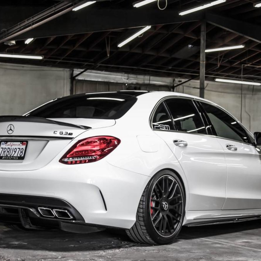 Mercedes C63 (S) Sedã