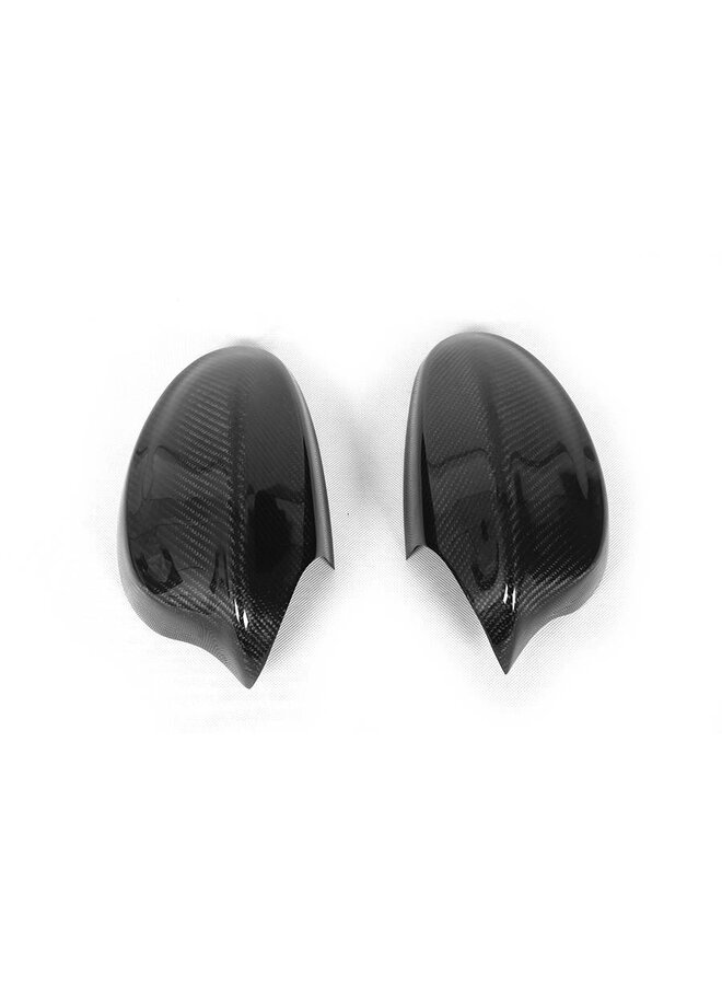 Capa de espelho de carbono