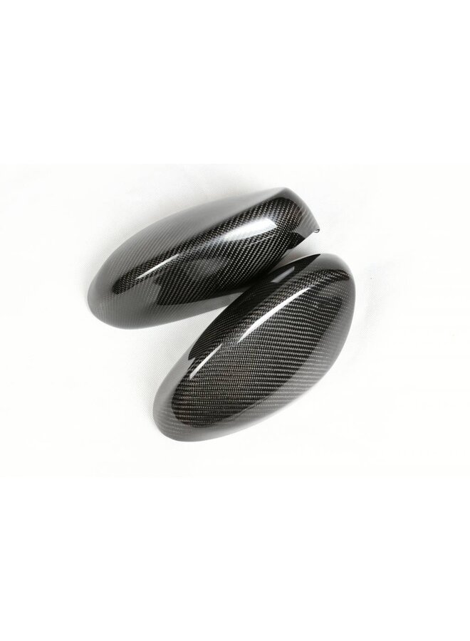 Capa de espelho de carbono