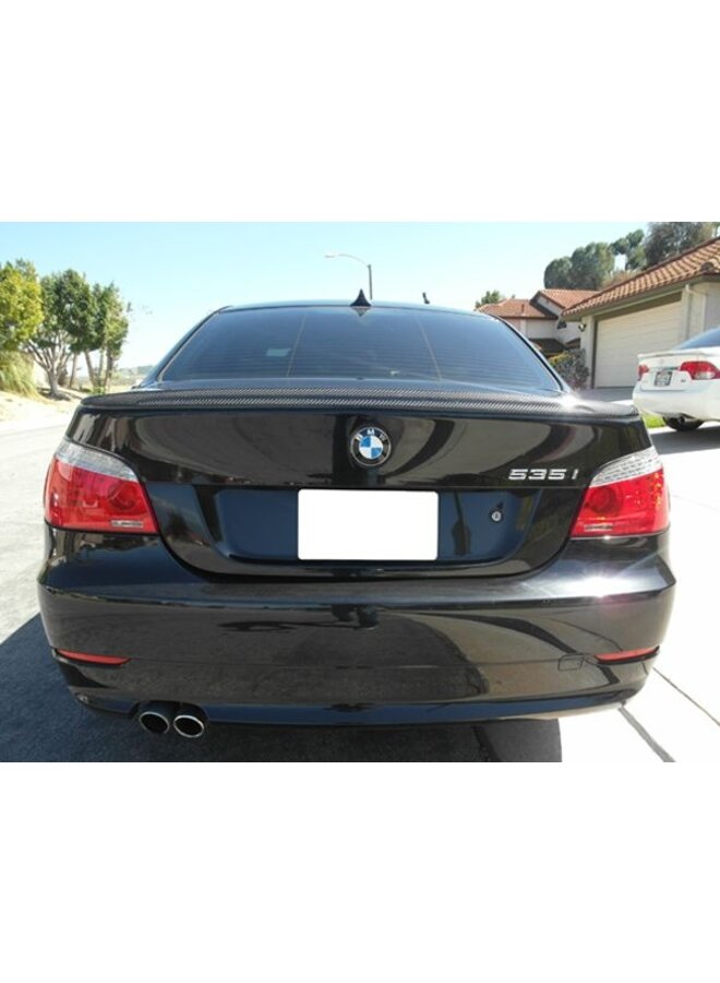 Carbon trunk M5 style spoiler