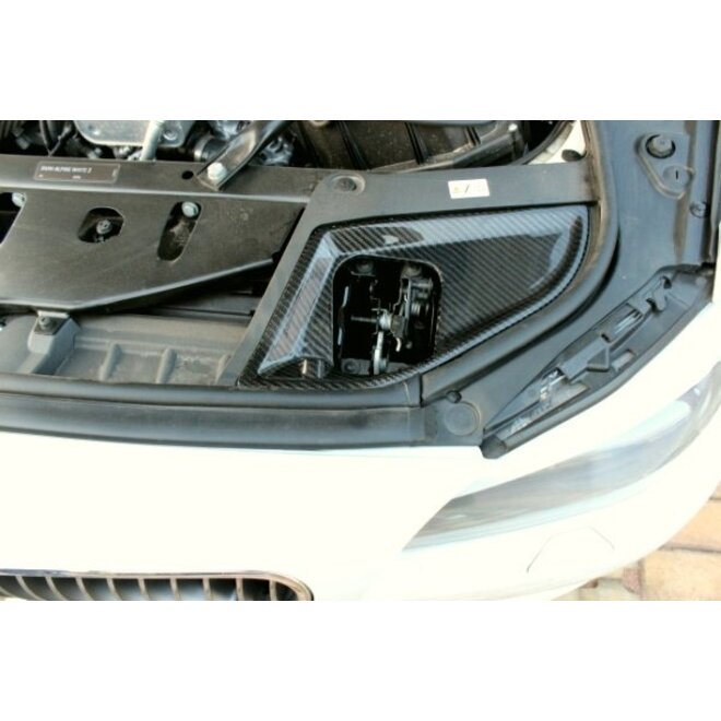 Carbon-Motorhaubenschlossabdeckung