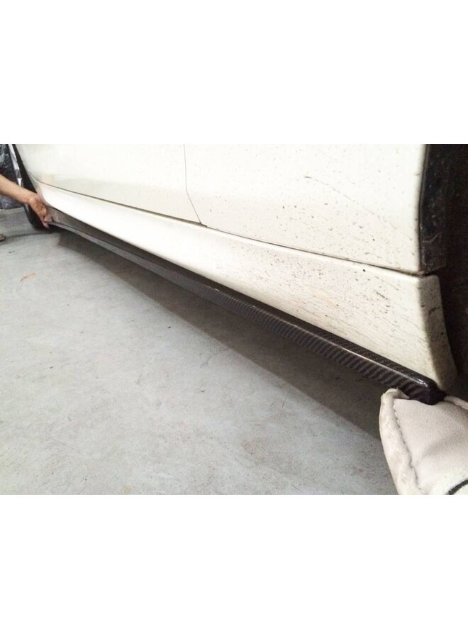 Faldón lateral de carbono Mtech