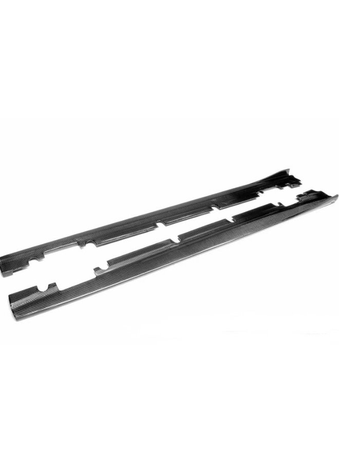 Jupe latérale carbone W117 CLA