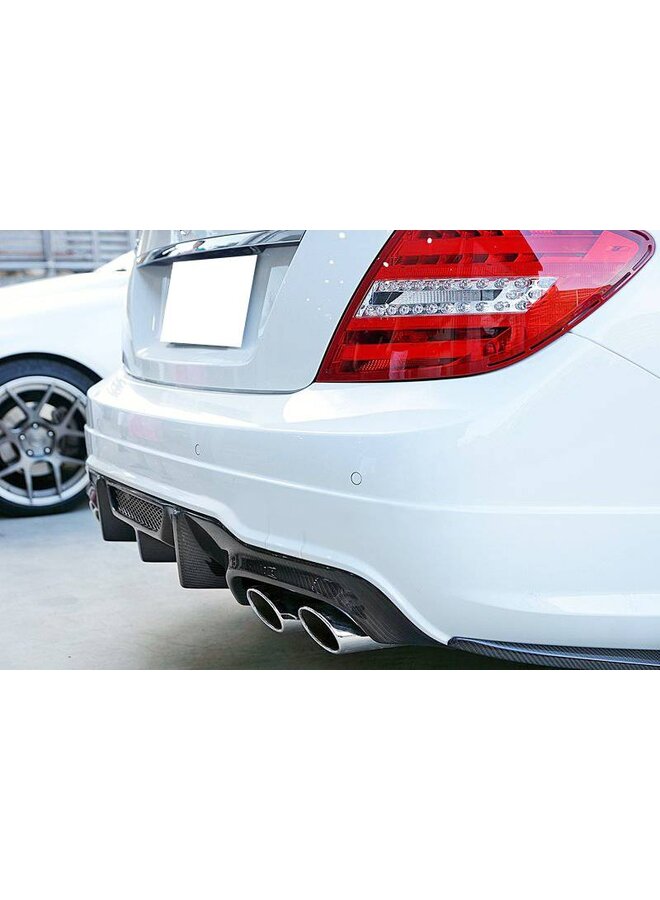 Diffuseur carbone Mercedes W204 C63 AMG