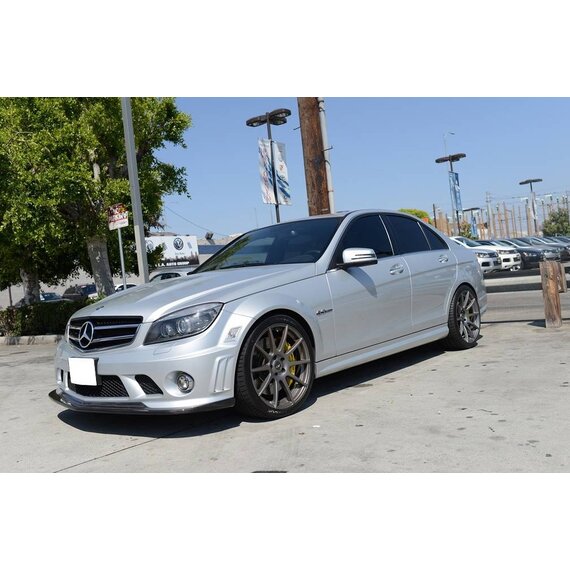 Carbon lip C63 AMG sedan