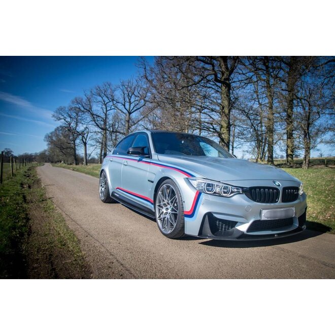 Extensão de saia lateral em carbono BMW F80 M3