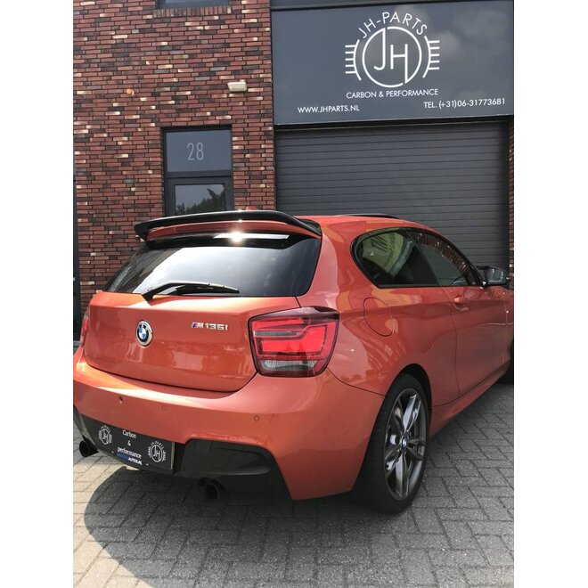 Spoiler estilo A en carbono BMW Serie 1 F20 F21