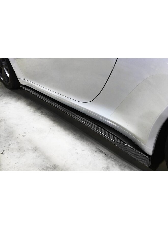 Carbon side skirt extension