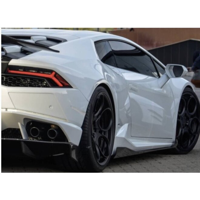 Carbon DM Style side skirt extension