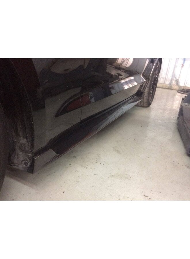 Carbon side skirt extensions