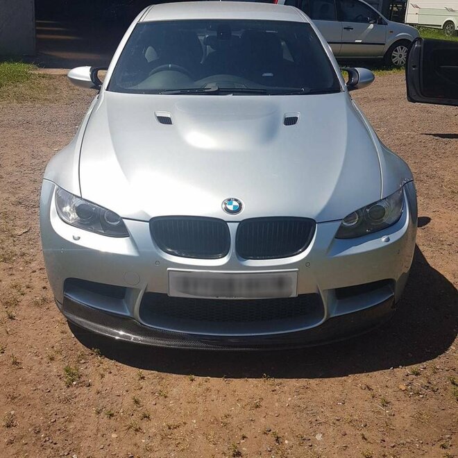 Labbro anteriore in carbonio stile AK BMW E90 E92 E93 M3