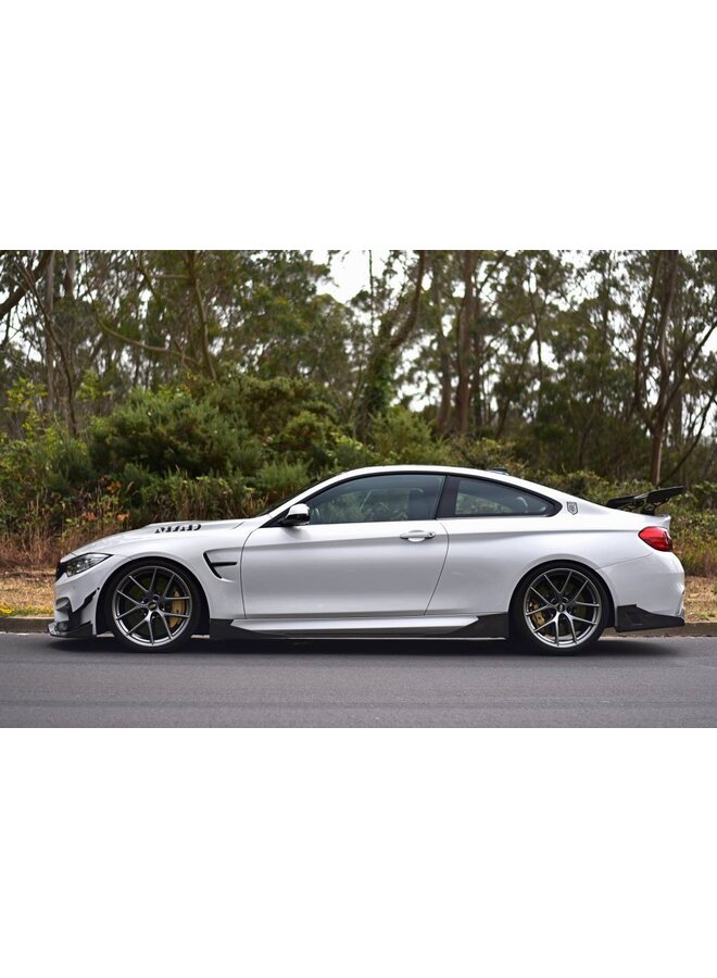 Carbon side skirts MAD F8x M3 / M4