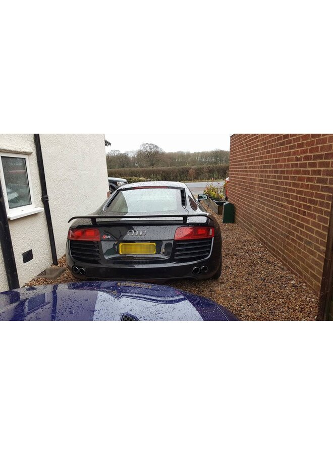 Alerón GT de carbono R8