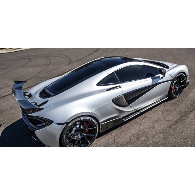 Carbon side skirt extension