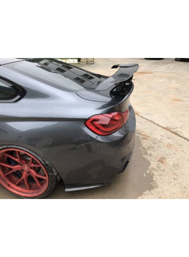 BMW F80 F82 F83 M2 M4 Carbon V spoiler