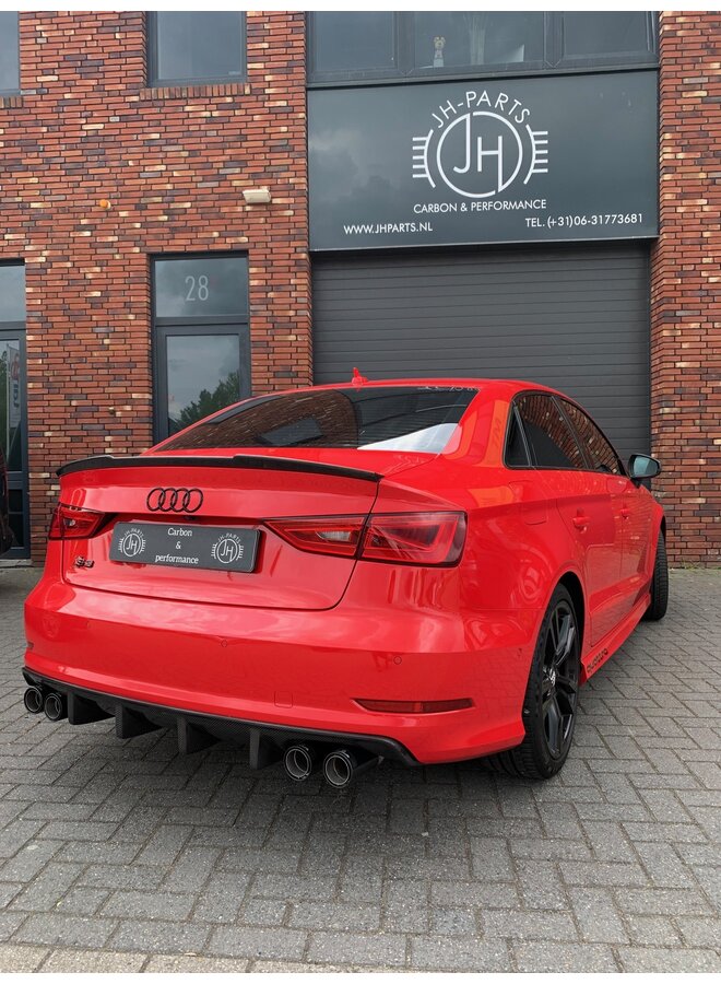 Spoiler de porta-malas em carbono Audi A3 S3 RS3 8VA