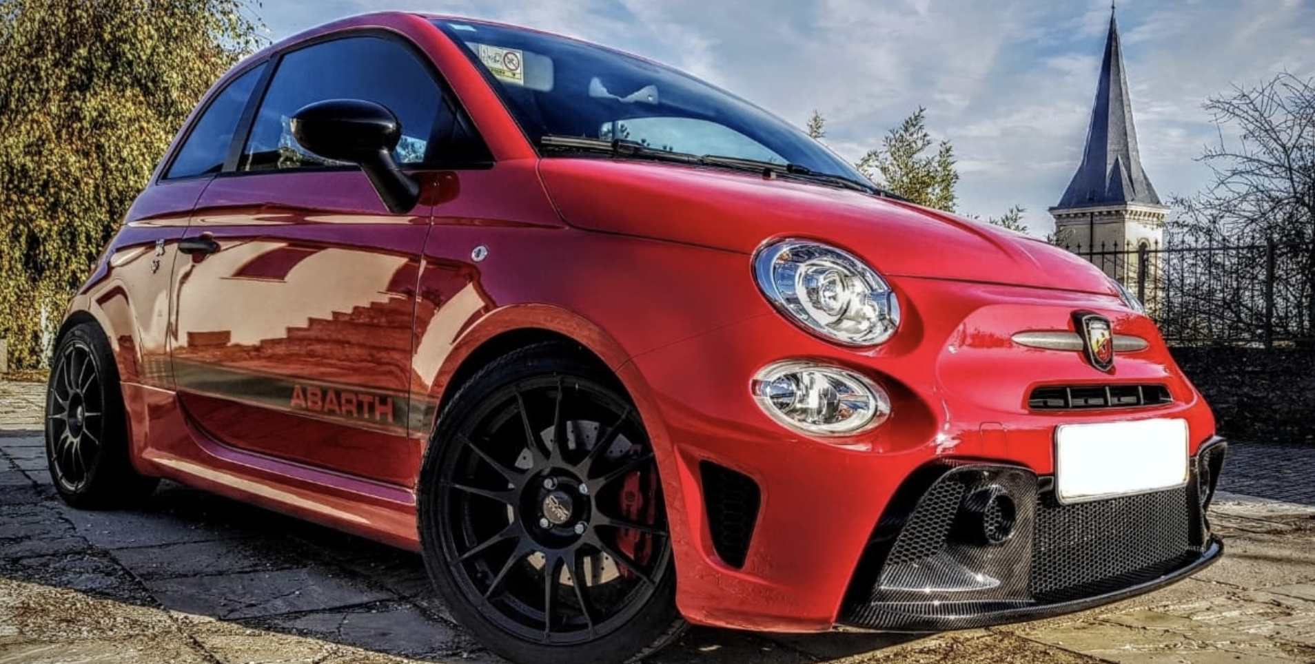 Carbon Autoschlüssel rot Schlüsselhülle ABARTH Fiat 500, € 59,- (5630 Bad  Hofgastein) - willhaben