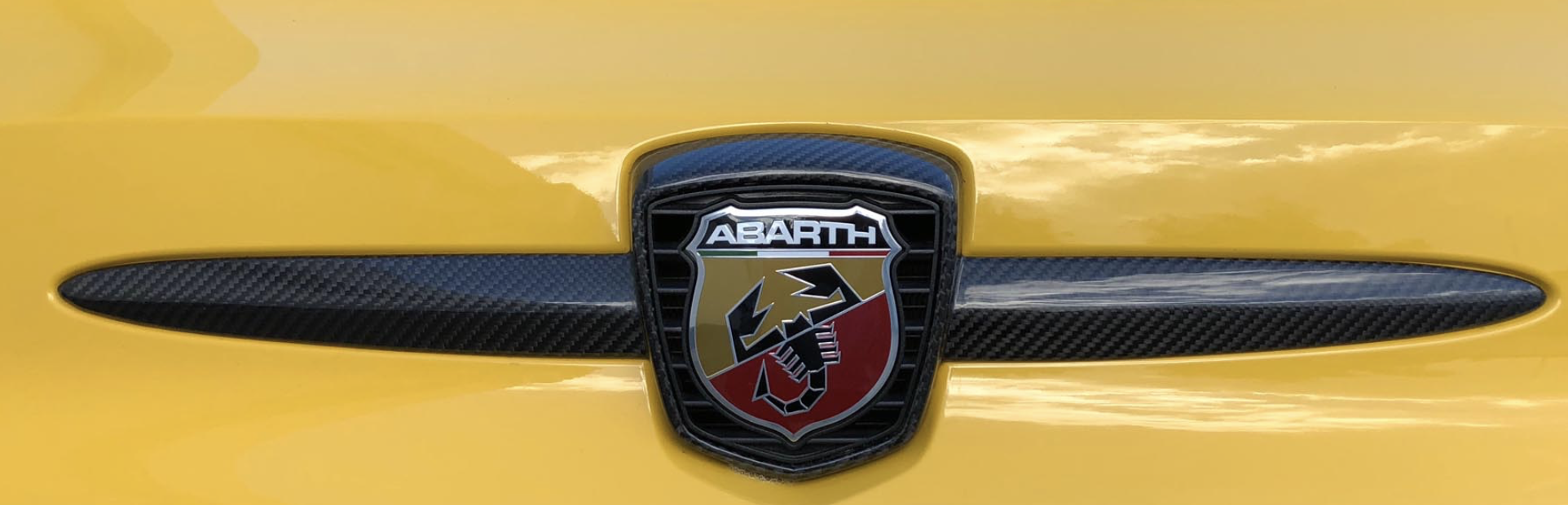 Calandre Avant Fibre Carbone Pour Abarth 595/695 2017-2023 - Décoration Extérieure Style Italien