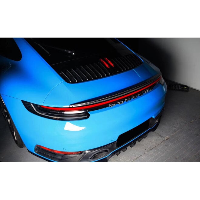 Labbro spoiler in carbonio Porsche 992 911