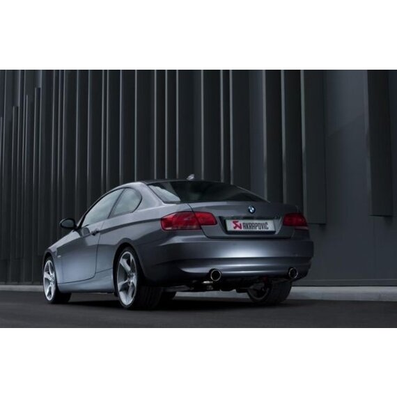 BMW E90/92/93 335i Sistema de escape Akrapovic de titanio