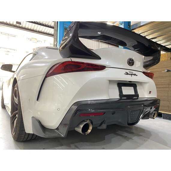Spoiler in carbonio Toyota Supra A90 A91