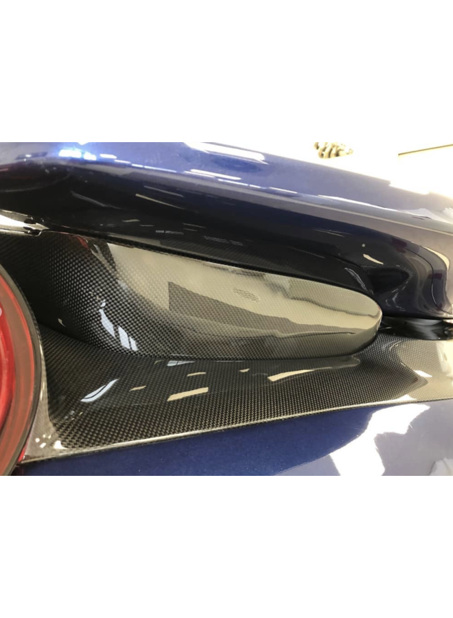 Conector da luz traseira do spoiler traseiro Ferrari 488 Pista em carbono