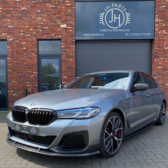 Divisor de lábios dianteiro em carbono BMW Série 5 G30 G31 LCI
