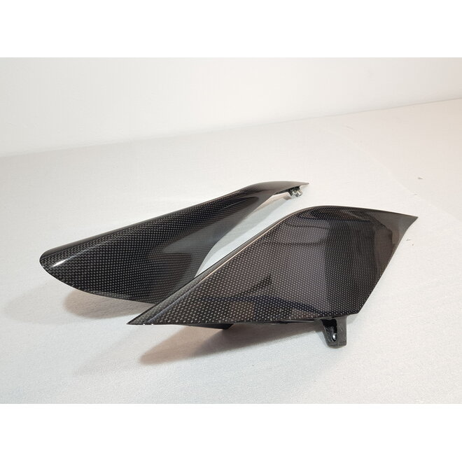 Parabrisas lateral de fibra de carbono con toma de aire para Ferrari F8 Tributo