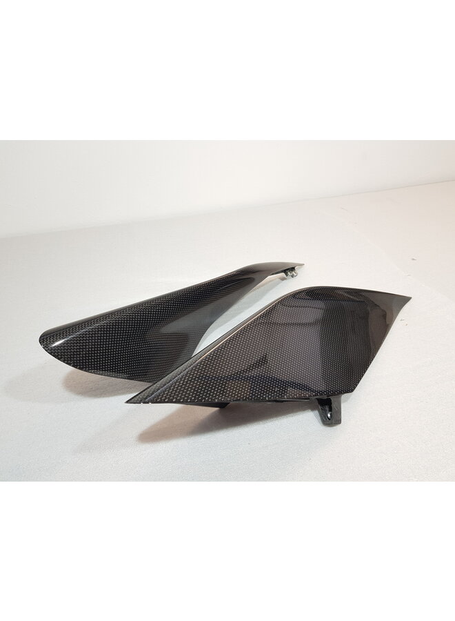 Painel lateral de ventilação de ar de carbono Ferrari F8 Tribute