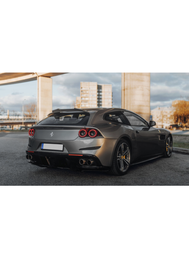 Becquet de toit en carbone Ferrari GTC4 Lusso