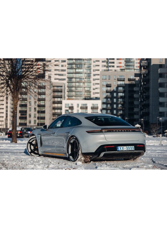 Lèvre de spoiler de coffre en carbone Porsche Taycan