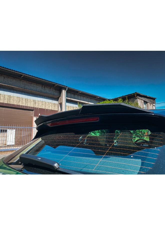 Becquet de toit de coffre en carbone Porsche Taycan Cross Turismo