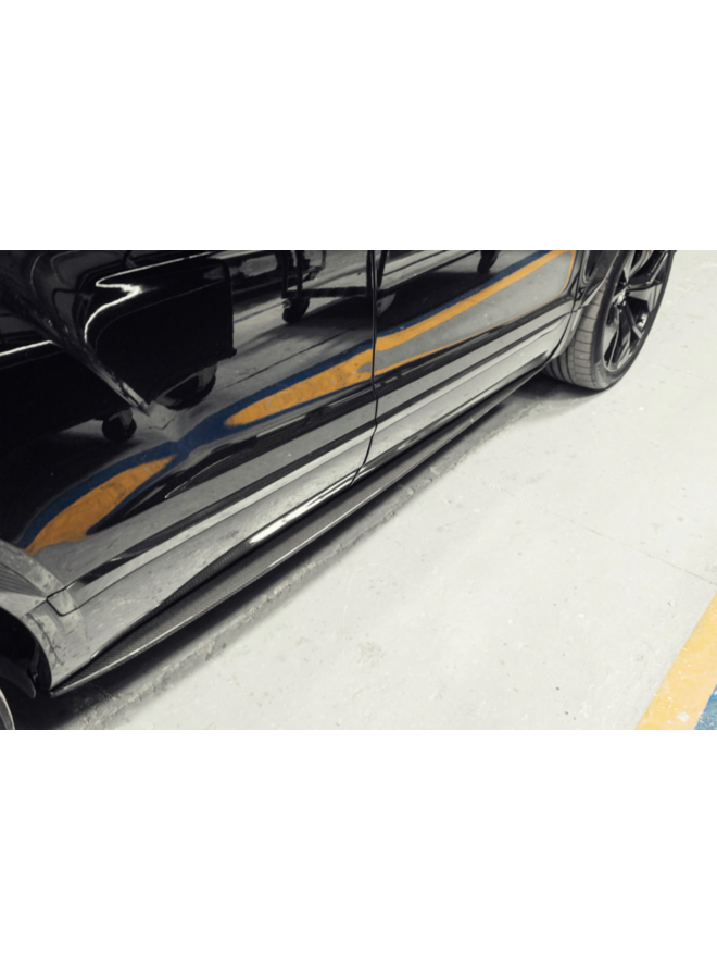 Extensiones de faldones laterales de carbono Bentley Bentayga
