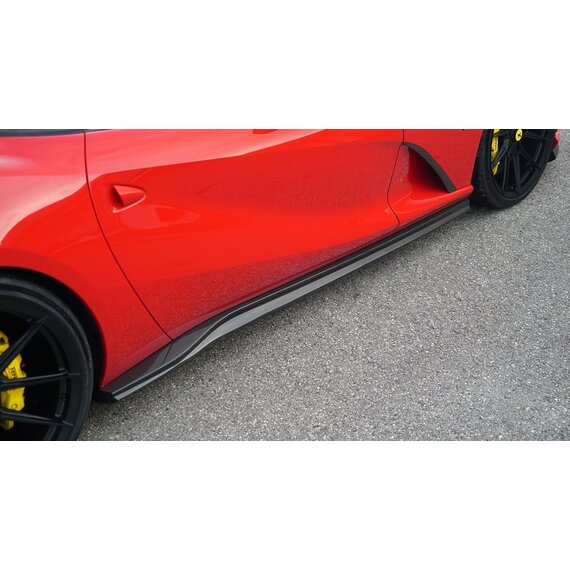 Extensions de jupe latérale Ferrari 812 Superfast / GTS Carbon