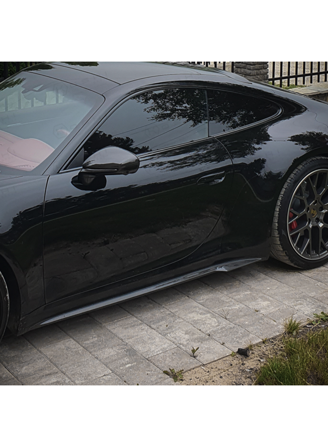 Porsche 911 992 carbon side skirts