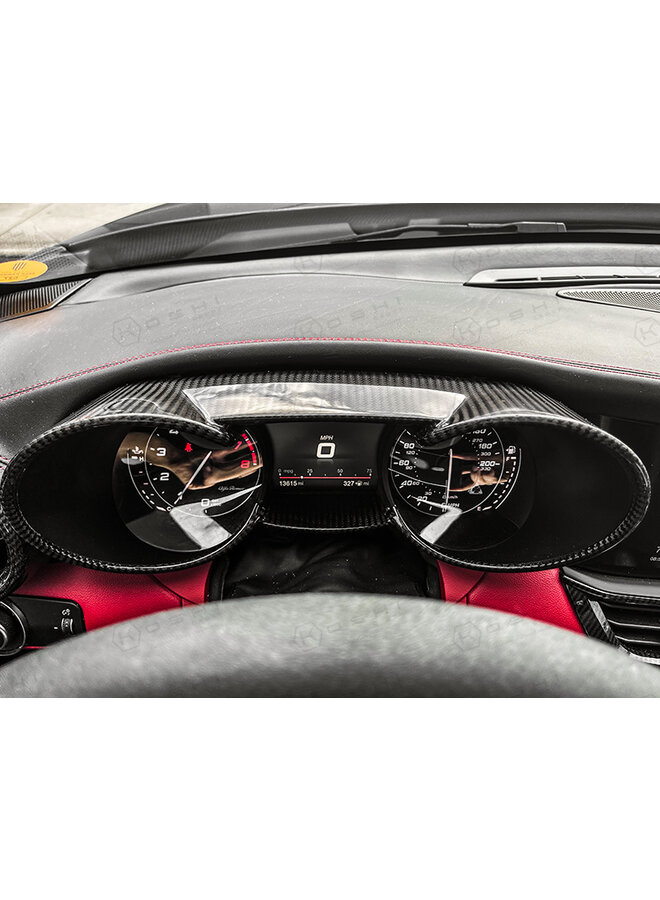 Alfa Romeo Giulia Carbonfaser-Instrumentenabdeckung