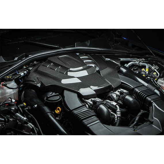 Alfa Romeo Giulia QV / Stelvio QV 2018-> Tapa motor en fibra de carbono