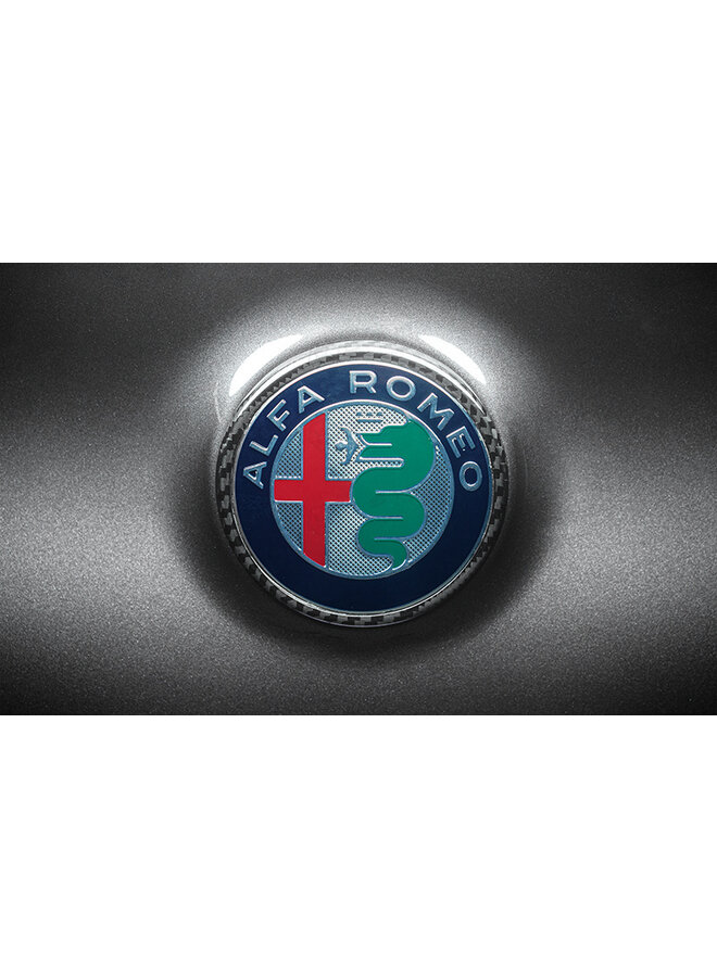 Cubierta del marco del logotipo trasero de Alfa Romeo Giulia