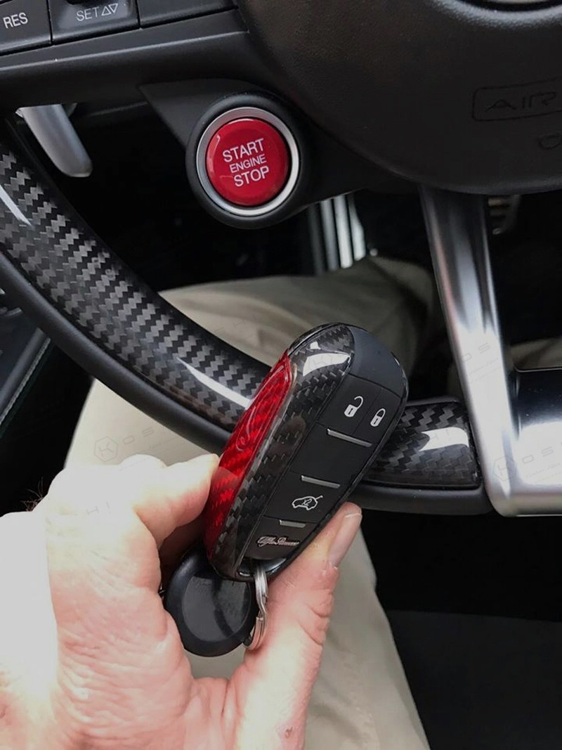 DaSeis Leder Auto Schlüsselanhänger Tasche für Alfa Romeo Giulia Stelvio,  Schlüsseltasche Autoschlüssel-Kettenbeutel mit Reißverschluss,A